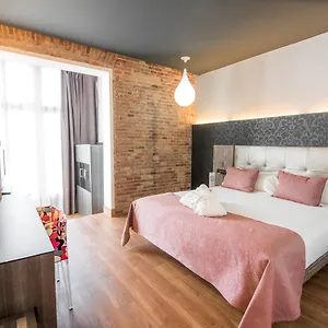 4* Otel Petit Palace Museum