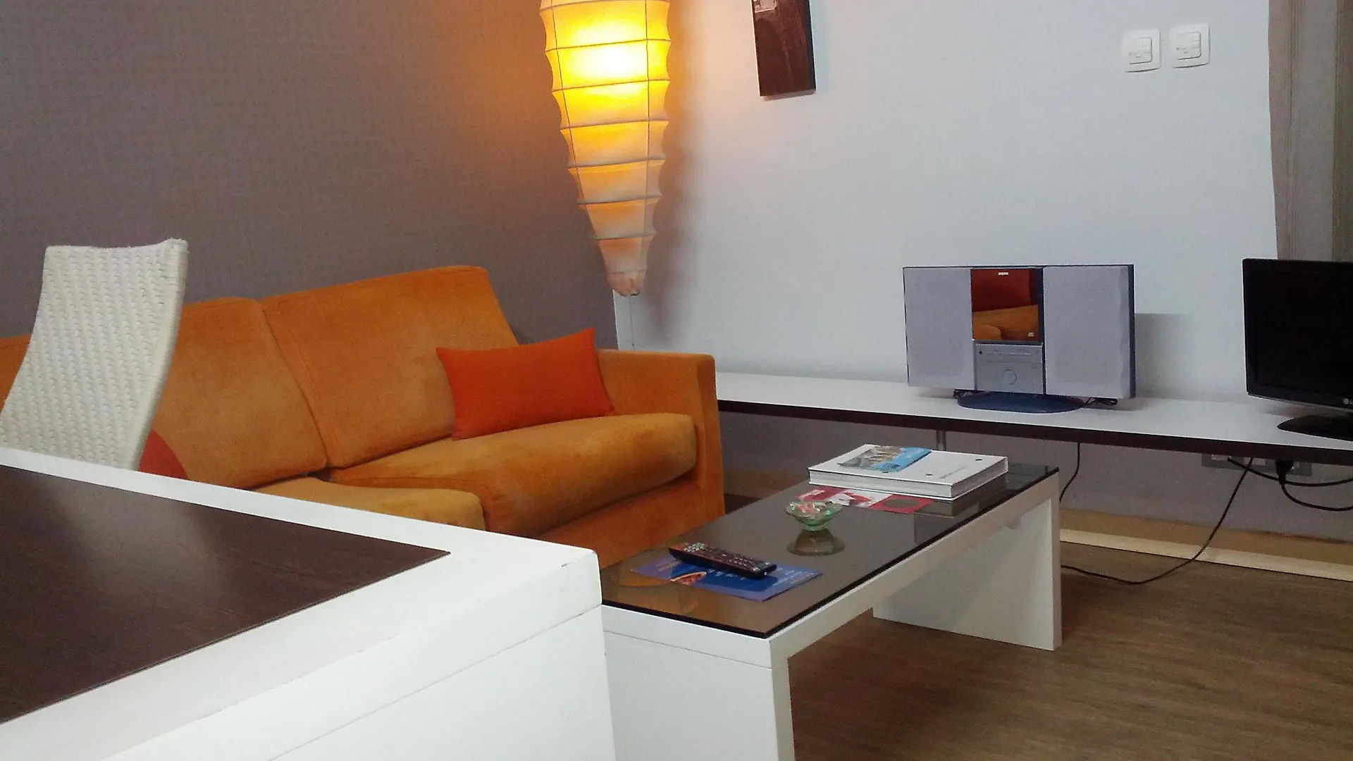 Hotel Atenea Rekord Suites Barcelona