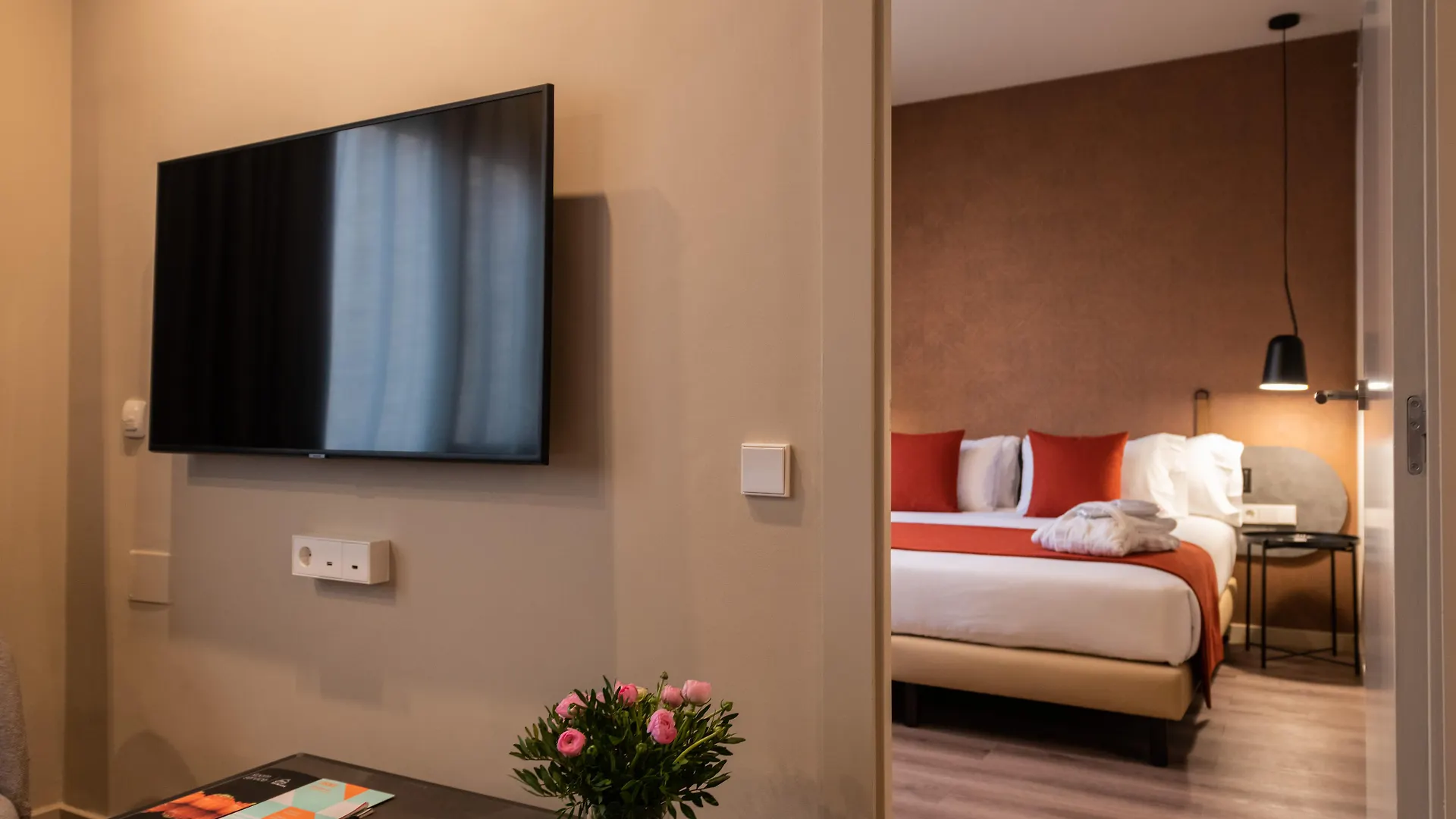 Atenea Rekord Suites Barcelona Hotel