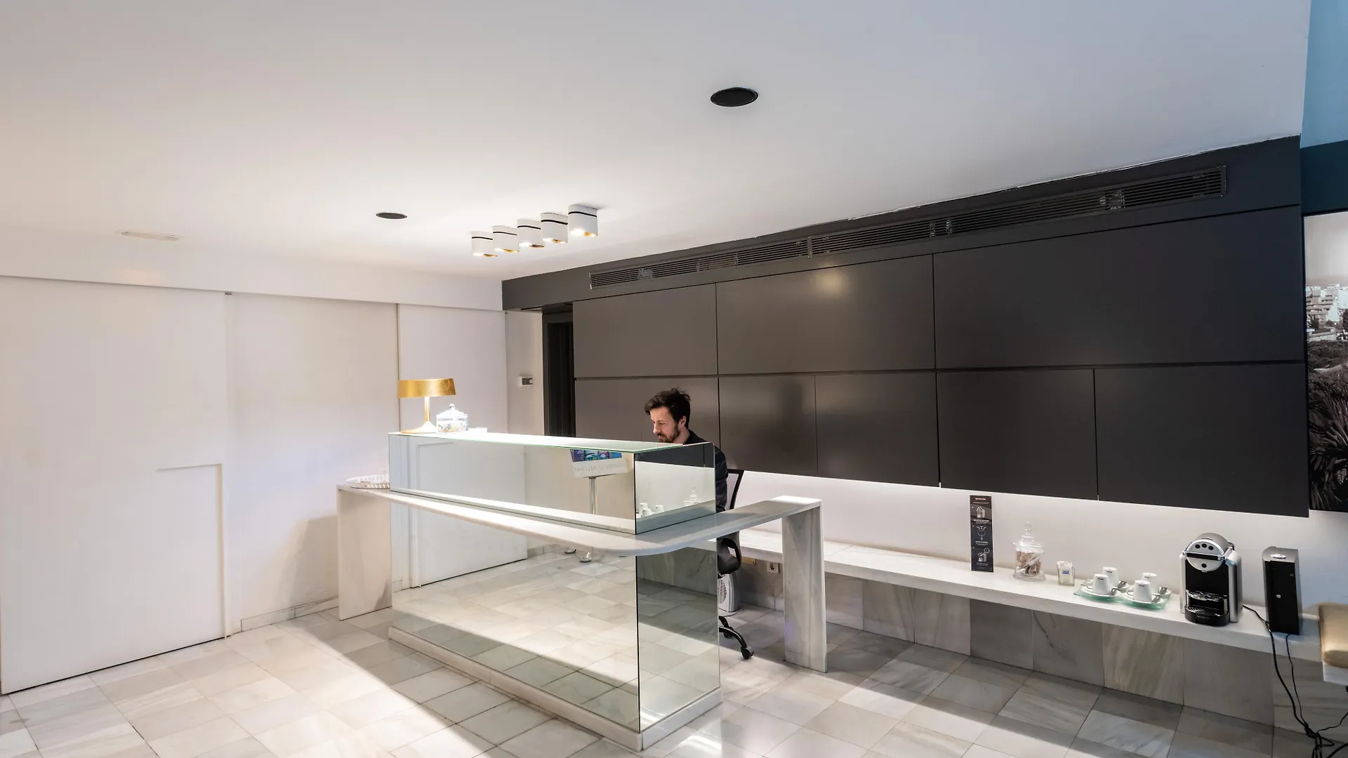 Atenea Rekord Suites Barcelona Spain