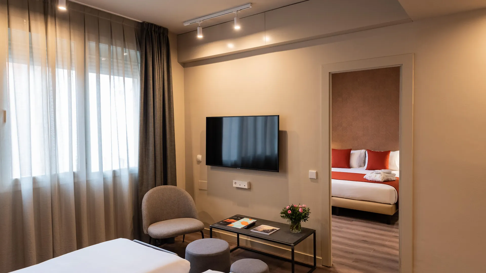 **** Hotel Atenea Rekord Suites Barcelona Spain