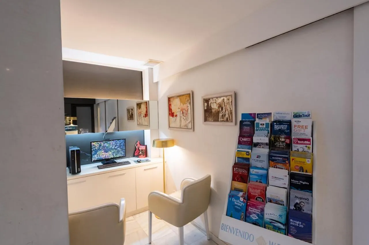 Atenea Rekord Suites Barcelona