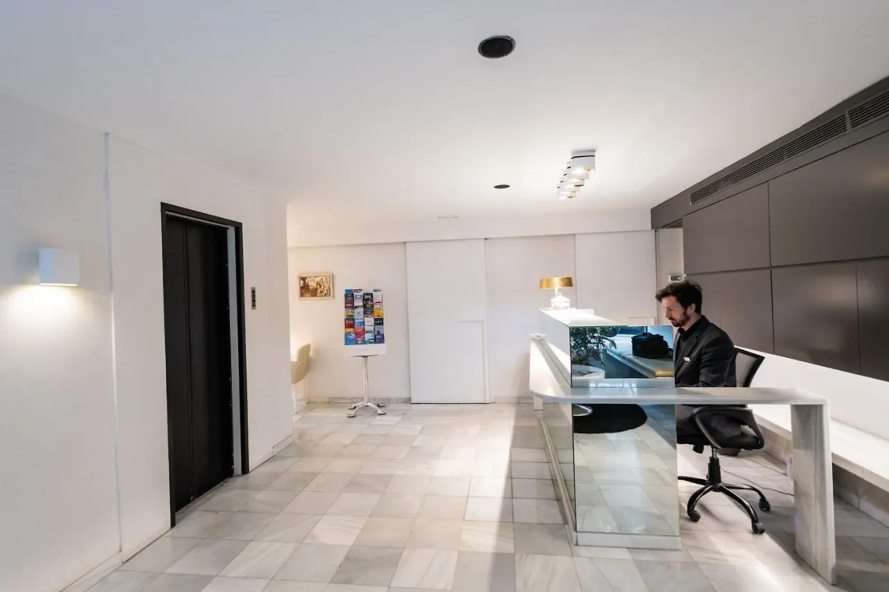 Hotel Atenea Rekord Suites Barcelona