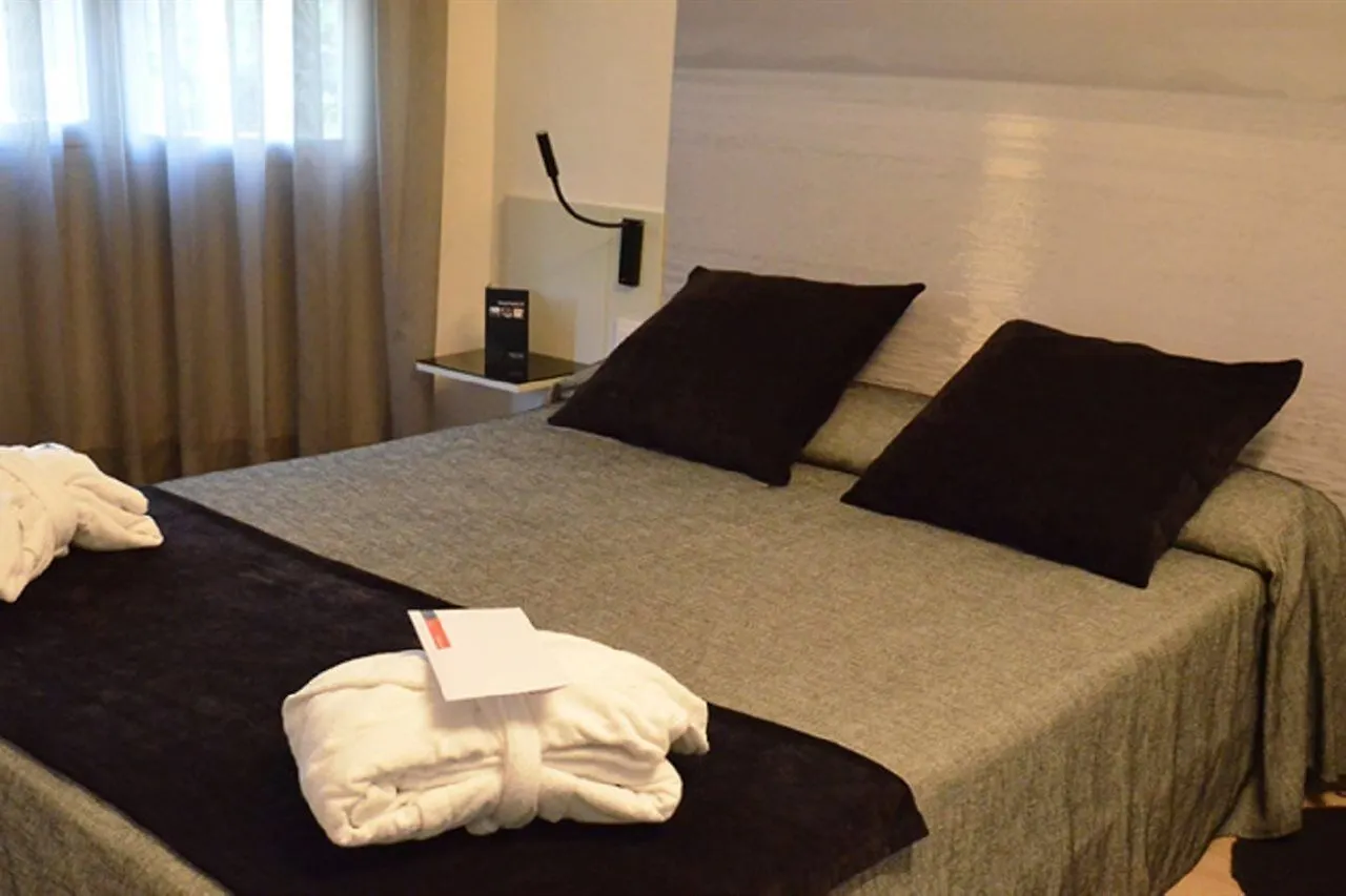 Hotel Atenea Rekord Suites Barcelona