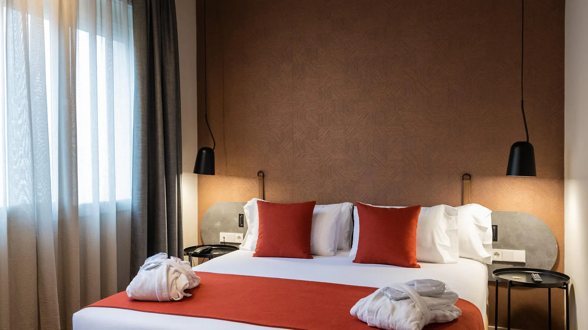 Hotel Atenea Rekord Suites Barcelona