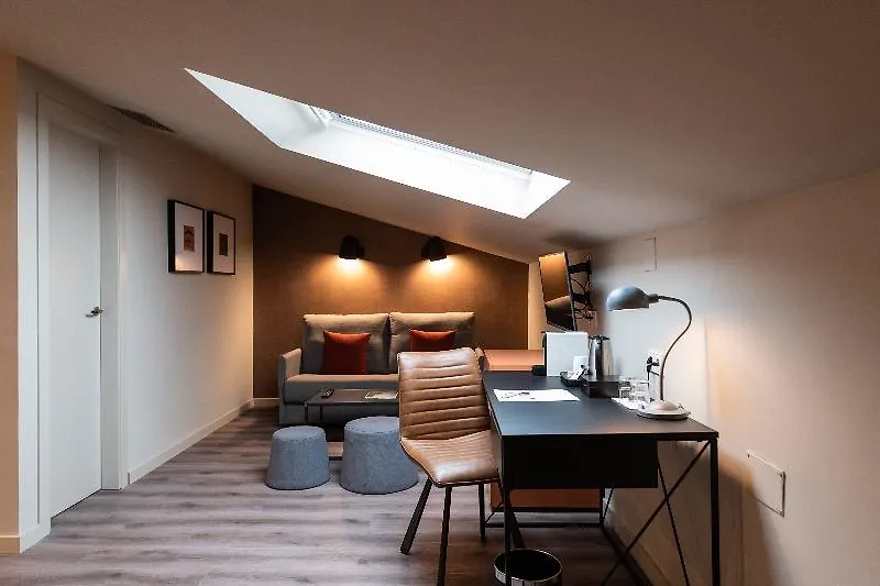 Atenea Rekord Suites Barcelona